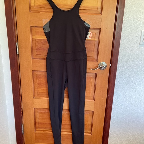 Black Women's Activewear Jumpsuit - NWT - Picture 1 of 11